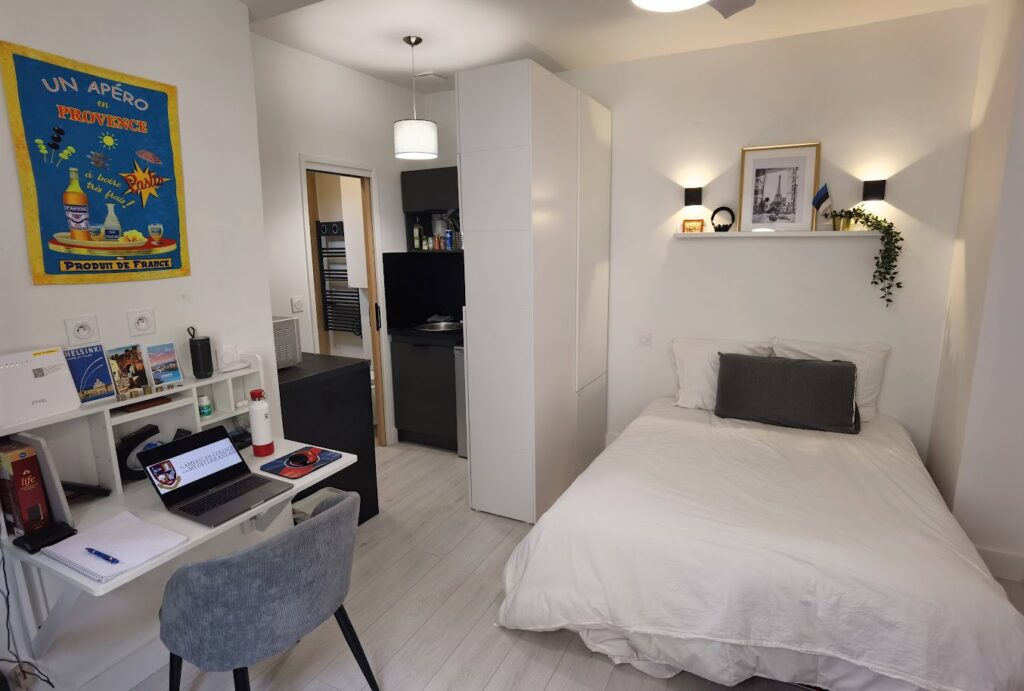 student apartment
